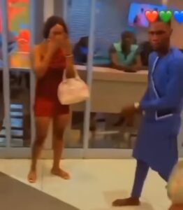 Valentine: Man sl@ps his girlfriend after he caught her at the mall with another man (VIDEO/Photos)