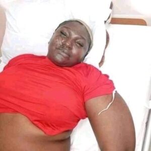 Une actrice de Nollywood s'effondre et meurt à l'église-Photo