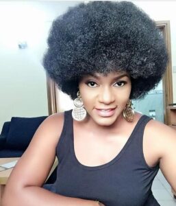 “Stop Gossiping Like A Market Woman”- Queen Nwokoye clap back at Troll who says she does not deserve to be called a 'Nollywood Actress’