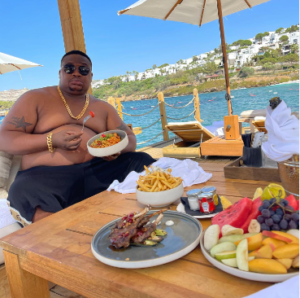 It’s Better To Have Summer Body To Prevent Obesity — Actor Uche Maduagwu Slams Cubana Chiefpriest