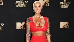 "I Don't Believe God Exists"- Amber Rose Says