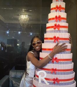 Bbnaija Doyin's Fans Give Her A Money Cake & Other Gifts  (VIDEO /PHOTOS)