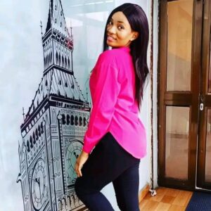 'Any Man Who Buys All His Assets In His Mother's Name Already Has Plans To Be An !rre$ponsible Husband' — Lady Tackles Nigerian Men Hailing Achraf Hakimi