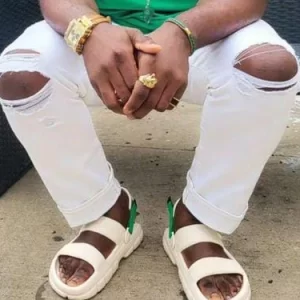"...Do something about your face, no eyes deserve this eyes0re, I know your mirror w@rns you daily but..."-Jim Iyke Sl@ms fan who advised him about his 'not so beautiful' feet