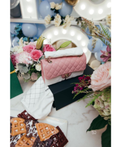 DAVIDO spends over $100,000 (N100 million) on bags for his wife, Chioma as welcome back home gift. (PHOTOS)