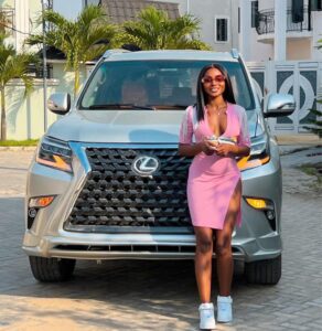 Actress, Adegoke Ifeoluwa, Cries Out As She Meets Her Car Fatally Damaged After Her Mechanic Took It For Minor Repairs (VIDEO