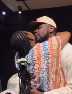 “No BBL, No Wig” — Netizens in shock as Kizz Daniel unveils his wife in new video