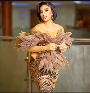 Tonto Dikeh has no right to arrest VeryDarkMan because Churchill didn't arrest her when she shamed him for his sexual deficiency by calling him a 40 seconds man - Nigerian man rants, as he calls for the release of VeryDarkMan (VIDEO)