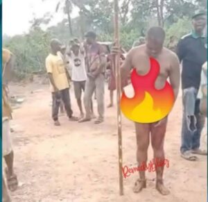 Mansion Of Enugu Billionaire Dem0lished After Villagers Found Out He Būried A Pregnant Woman And Others In A S0akaway P!t Inside His Compound (VIDEO)